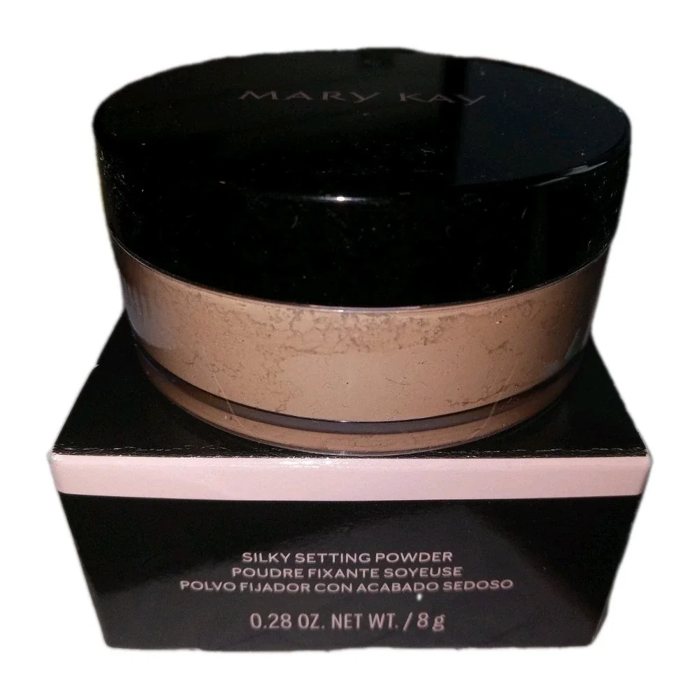 Mary Kay Silky Setting Powder Light Beige .28 oz. 175894 Full Size NIB